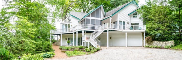 Original arrival-facing exterior before renovation